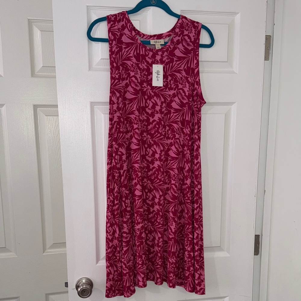 Style & Co. Magenta Floral Sleeveless Top
